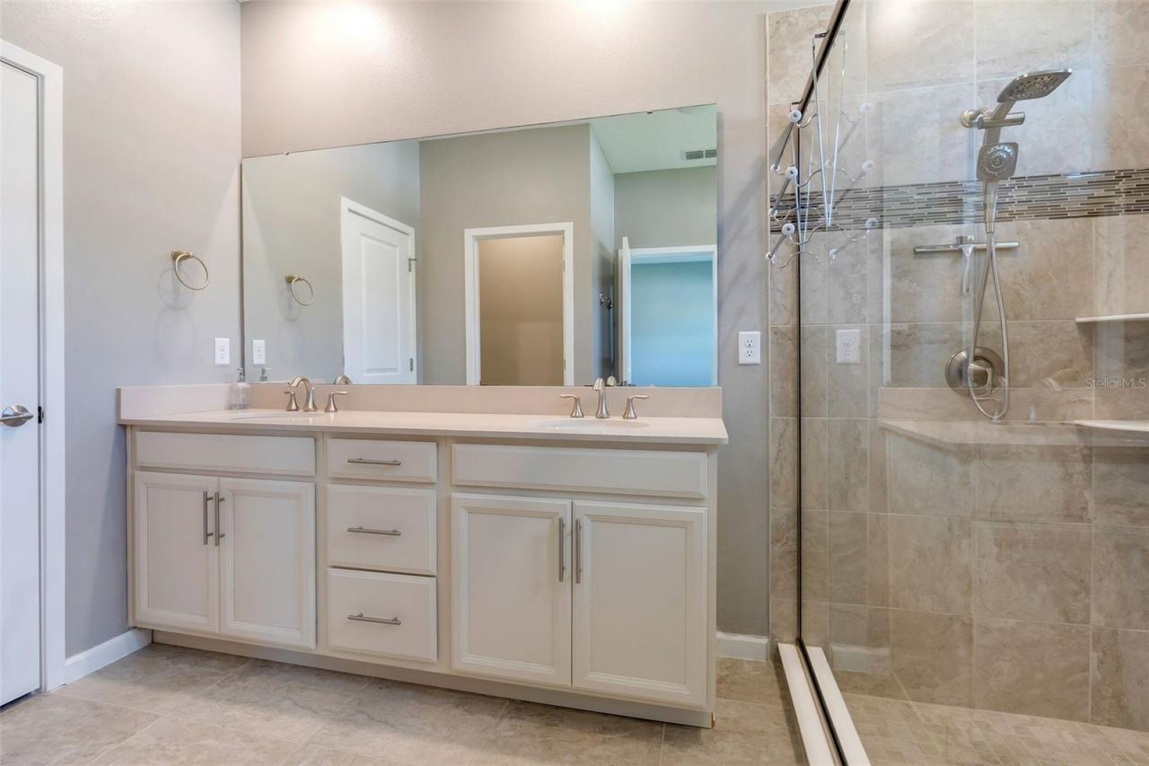 1817 Lake Sims Parkway , Ocoee, FL 34761 Photo