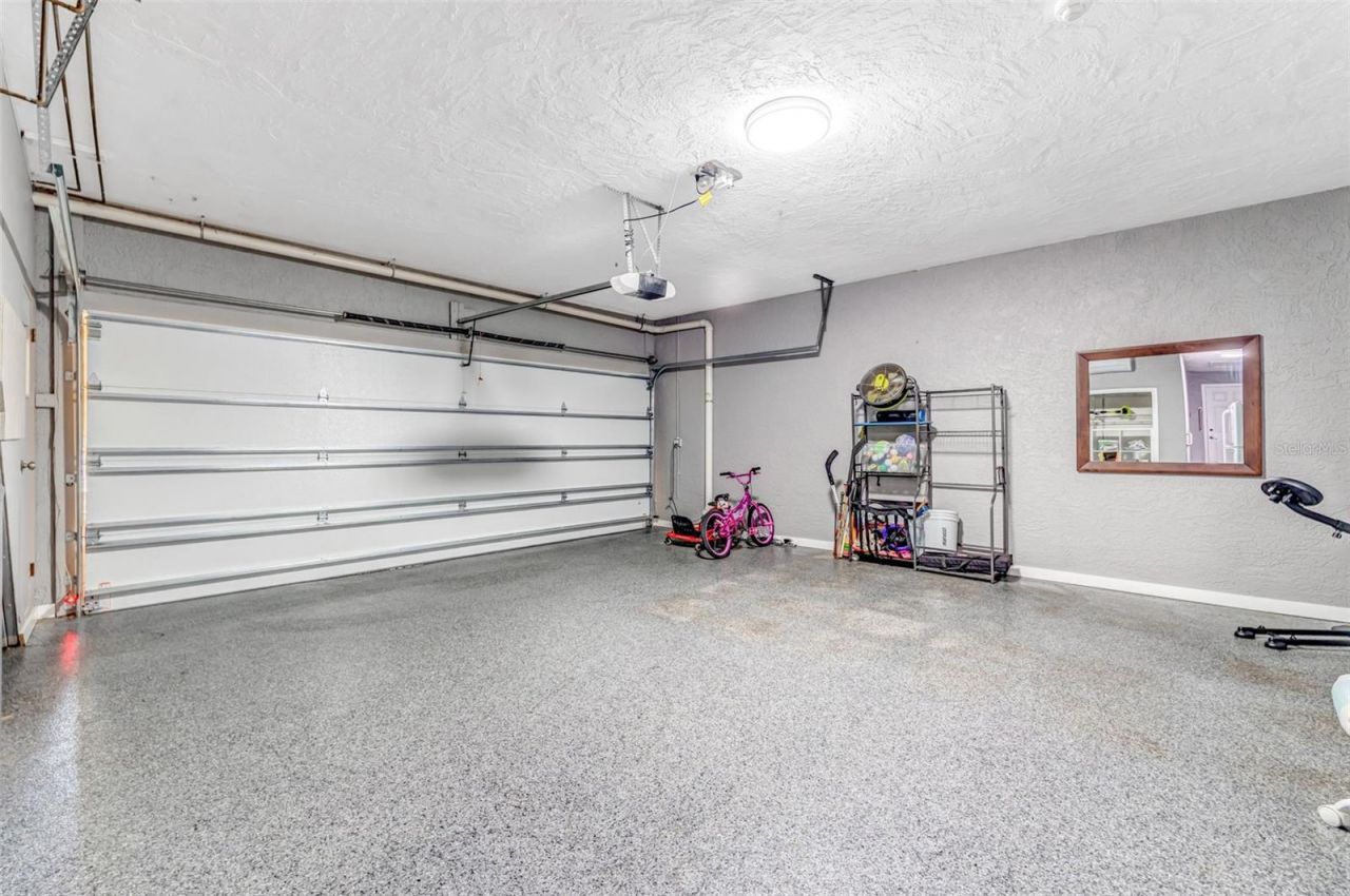 2339 Kings Point Drive, Largo, FL 33774 Photo