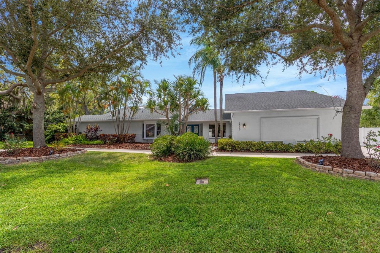 2339 Kings Point Drive, Largo, FL 33774 Photo