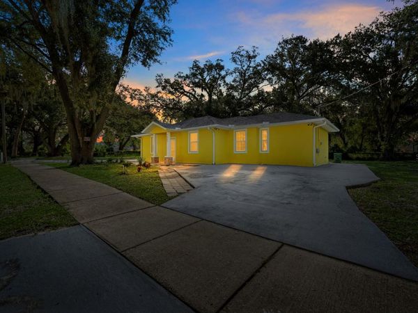 9609 TAKOMAH TRAIL , TAMPA, FL 33617