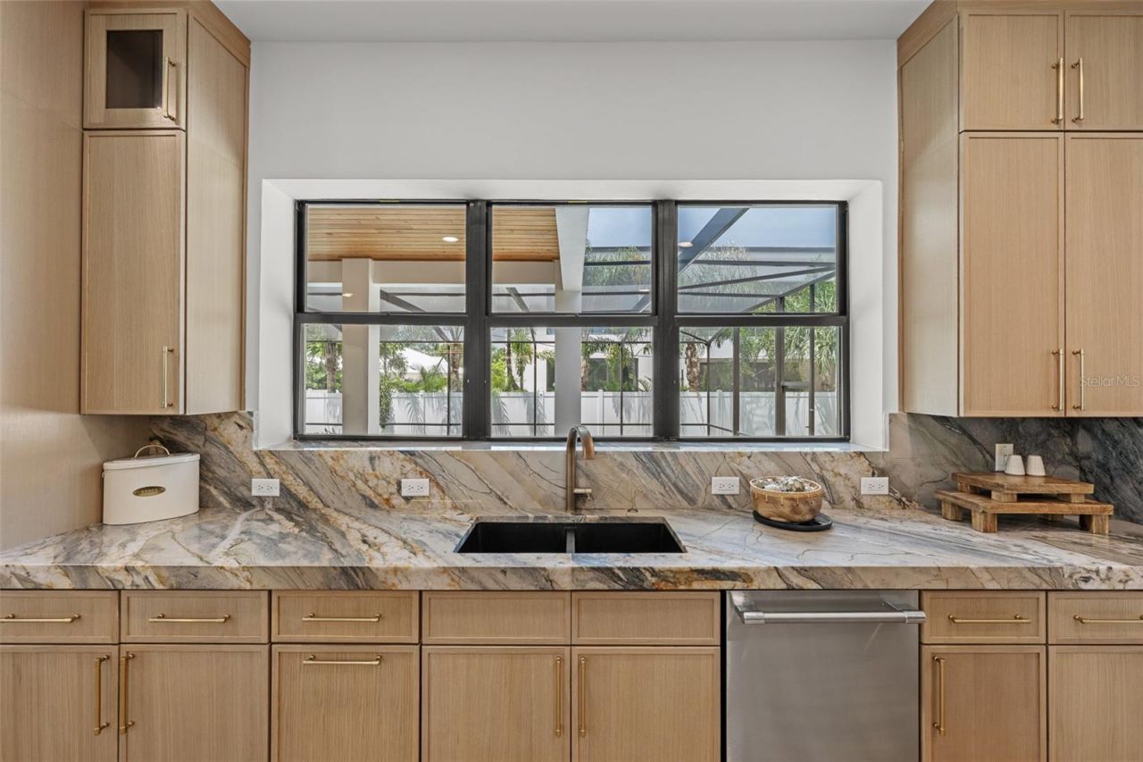 4109 W Watrous Avenue, Tampa, FL 33629 Photo