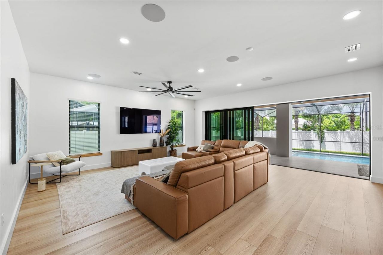 4109 W Watrous Avenue, Tampa, FL 33629 Photo