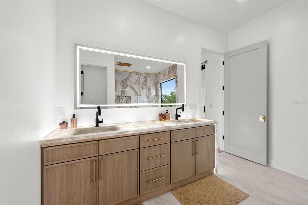 4109 W Watrous Avenue, Tampa, FL 33629 Photo