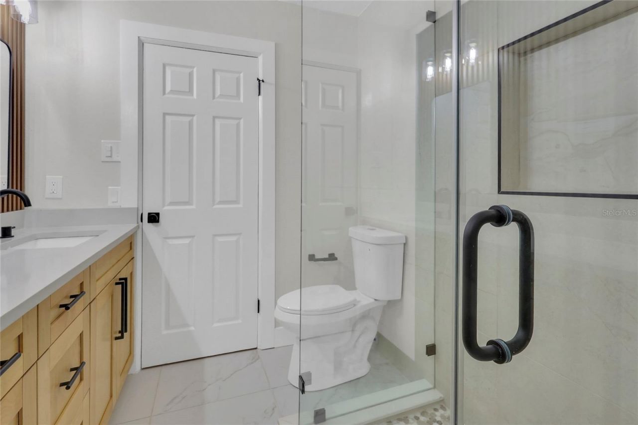 5627 Oakland Drive, Tampa, FL 33617 Photo
