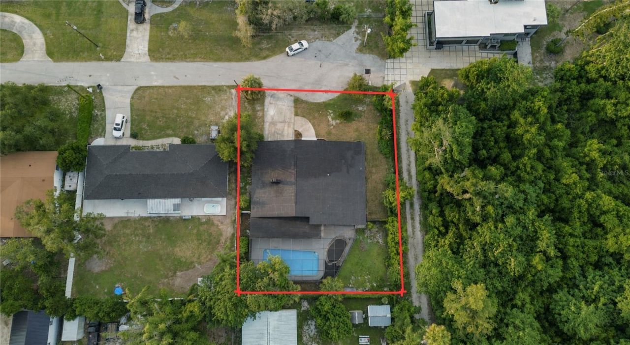 5627 Oakland Drive, Tampa, FL 33617 Photo