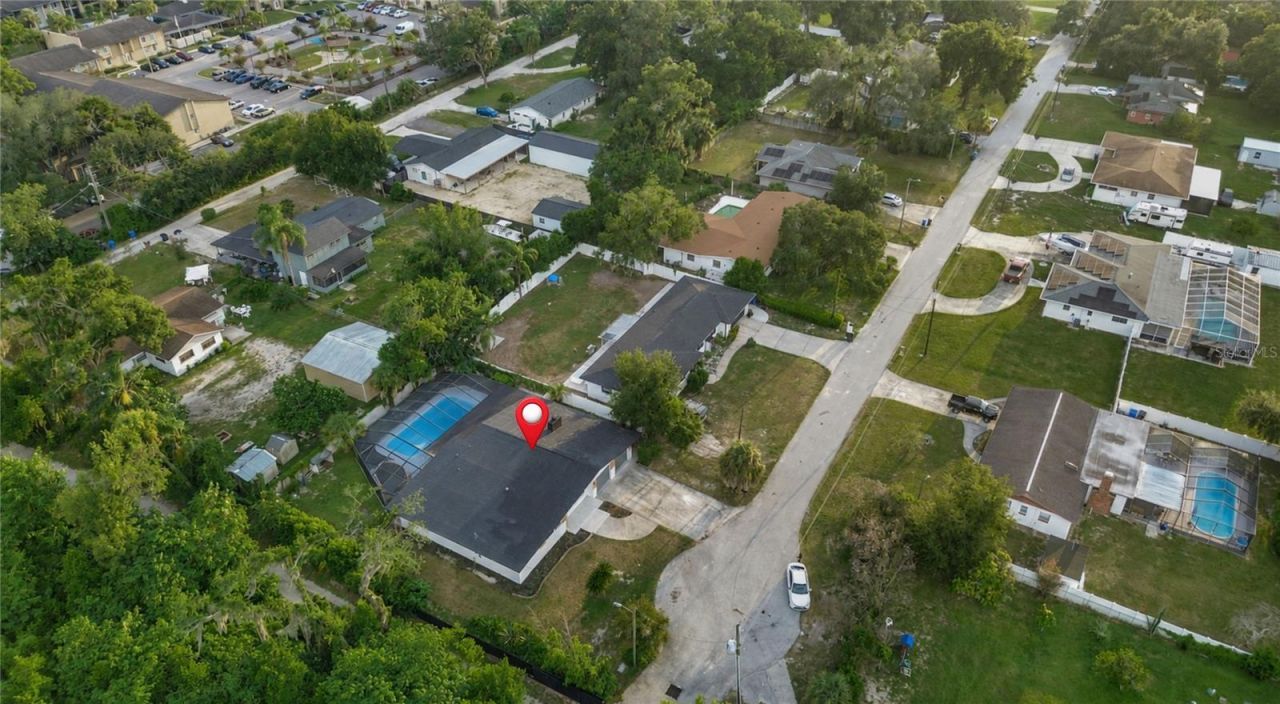 5627 Oakland Drive, Tampa, FL 33617 Photo