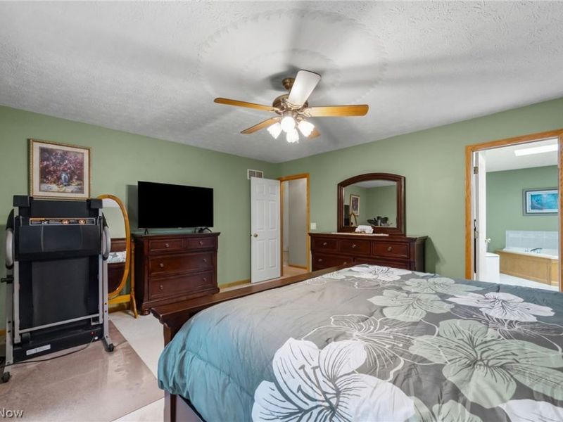 2274 Lake Center Street NW, Uniontown, OH 44685 Photo 17