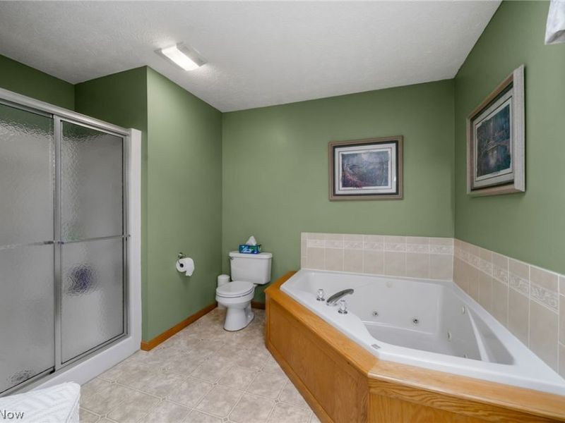 2274 Lake Center Street NW, Uniontown, OH 44685 Photo 19