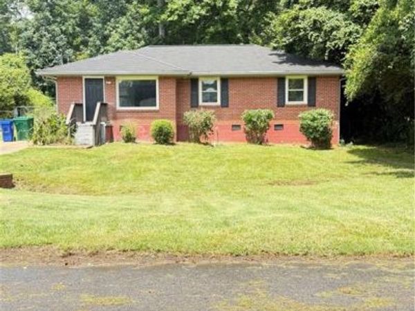 4390 Glenwood Parkway, Decatur, GA 30032