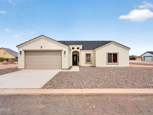 11050 W CABORCA Drive, Unit 10, Arizona City, AZ 85123