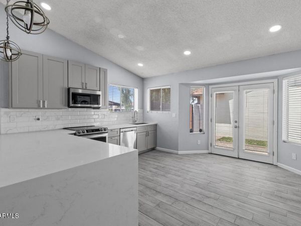 8520 W PALM Lane, Unit 1037, Phoenix, AZ 85037