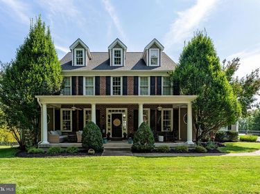 8439 LEES RIDGE ROAD, WARRENTON, VA 20186
