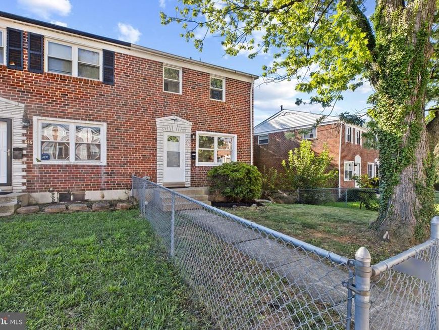 647 Charraway Road, Baltimore, MD 21229 Main Photo