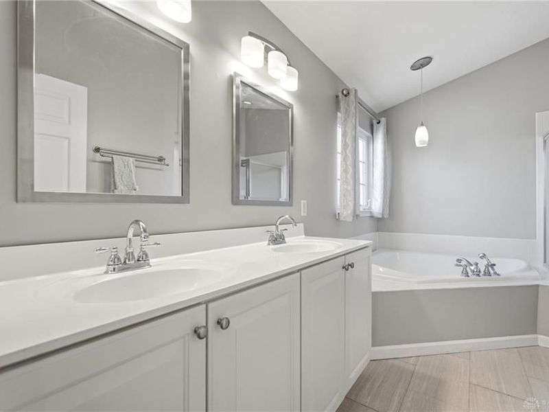 3570 Park Overlook Drive, Beavercreek, OH 45431 Photo 33