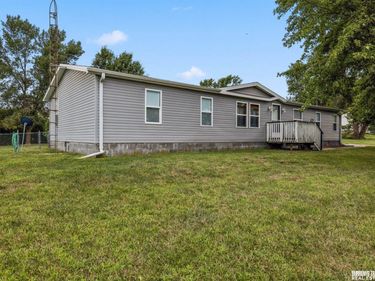 1001 9th Street, Syracuse, NE 68446