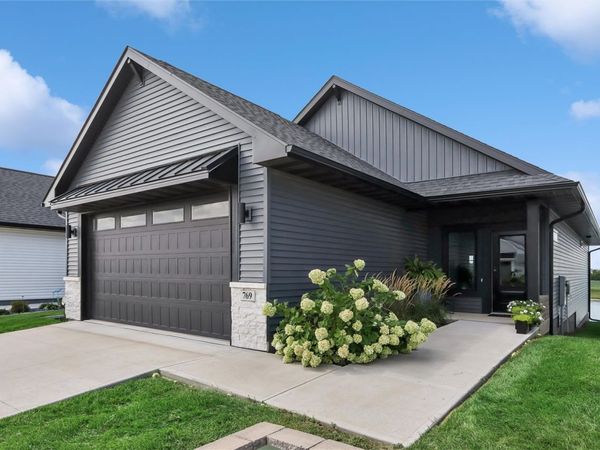 769 Clover Hill Drive , North Liberty, IA 52317