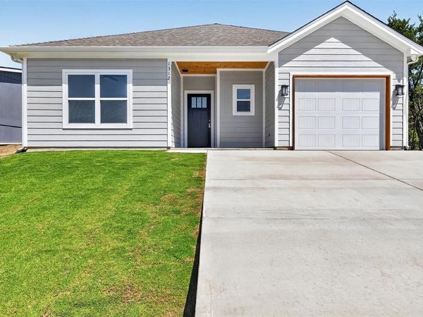 1312 Phoenix Court, Granbury, TX 76048