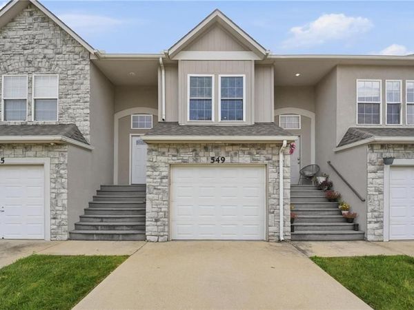 549 S Woodson Lane, Gardner, KS 66030