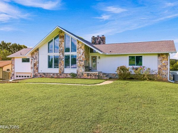 382 Edgelake Drive, Kingston, TN 37763