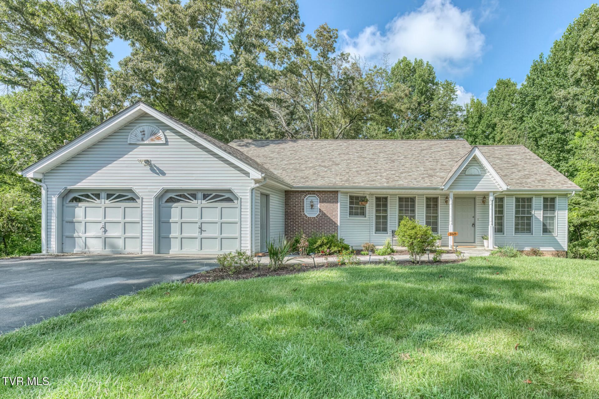 3425 Street Drive Johnson City, TN 37604