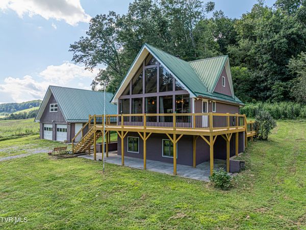 28271 Robindale Road, Meadowview, VA 24361