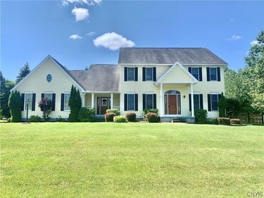 64 Ironwood Road, New Hartford, NY 13413