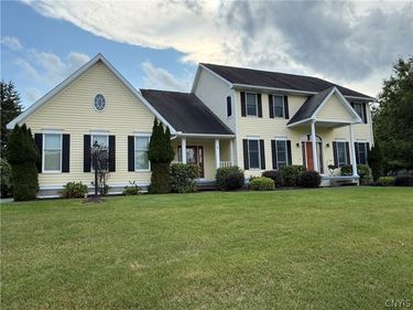 64 Ironwood Road, New Hartford, NY 13413