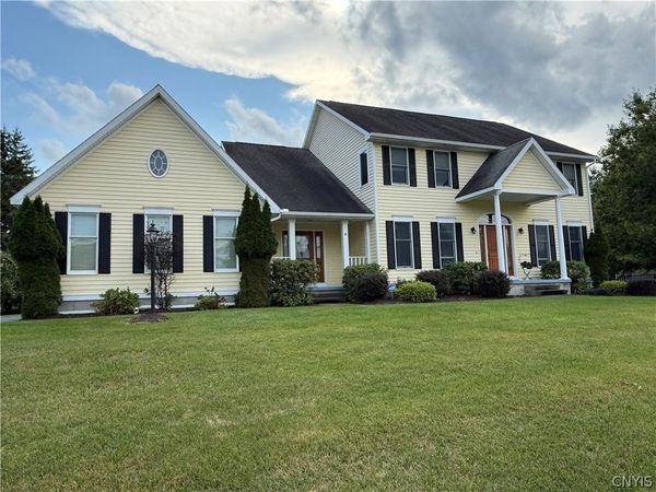 64 Ironwood Road, New Hartford, NY 13413
