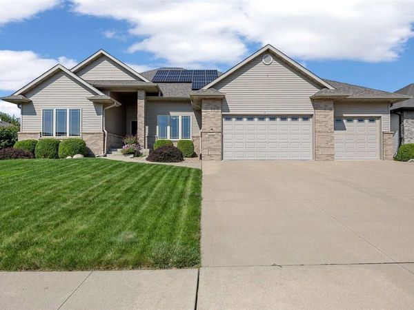 6090 Stags Leap Lane, Marion, IA 52302