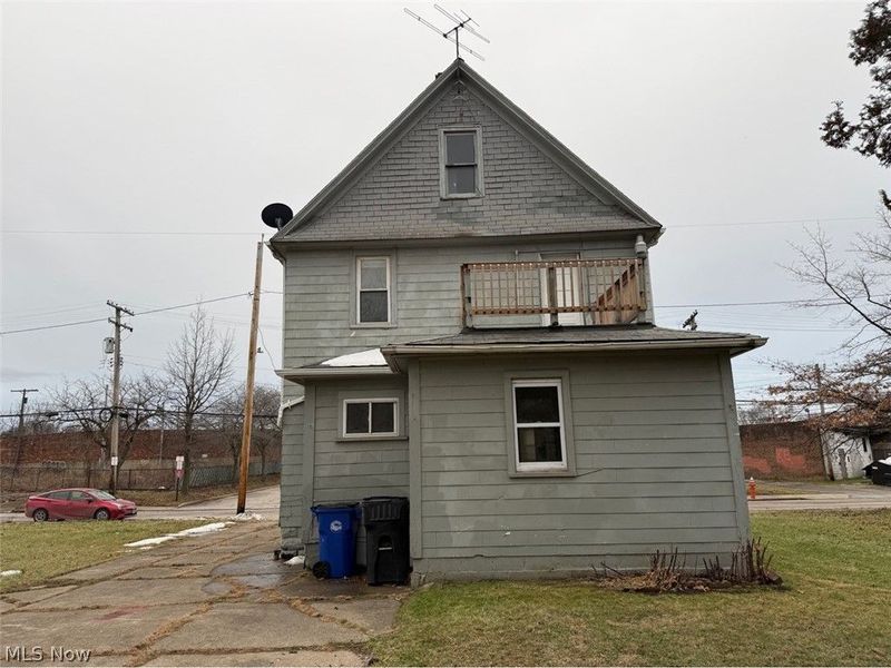 7611 Marble Avenue, Cleveland, OH 44105 Photo 4