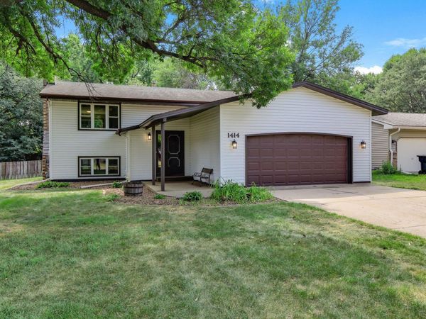 1414 76th Avenue NE, Fridley, MN 55432