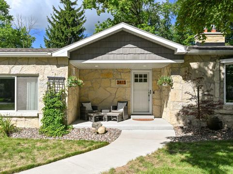 Main Photo
