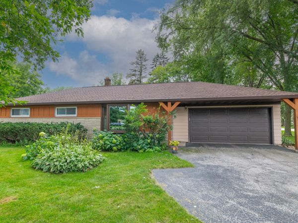 N60W22745 Silver Spring Dr, Lisbon, WI 53089