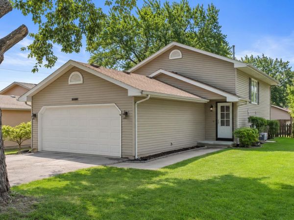 23811 126th St, Salem Lakes, WI 53179