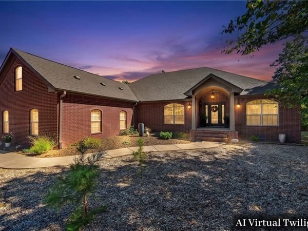 2 Stonehaven Lane , Bella Vista, AR 72715