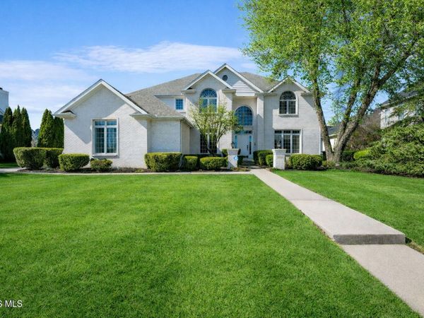26281 Seminary Road, Perrysburg, OH 43551
