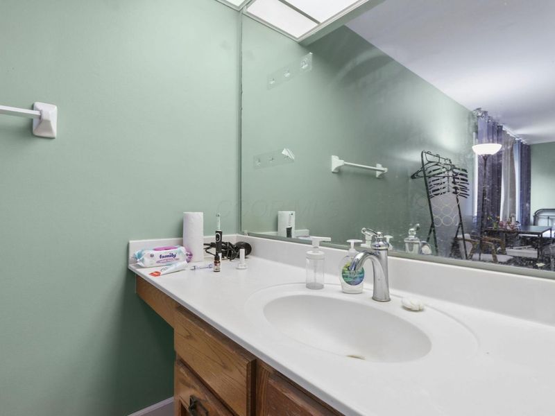 1210 Churchbell Way , Columbus, OH 43235 Photo 21