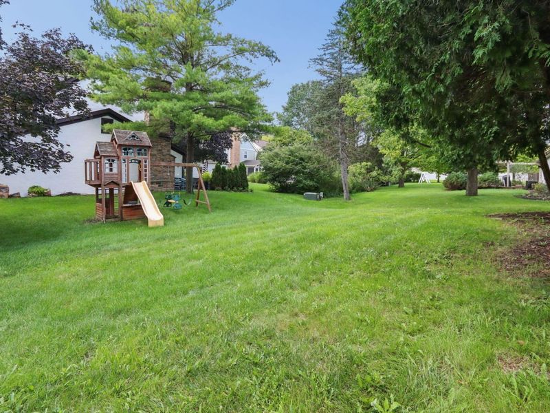 1210 Churchbell Way , Columbus, OH 43235 Photo 37