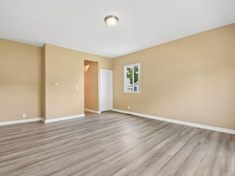 185 W Locust Street , Newark, OH 43055 Photo 5
