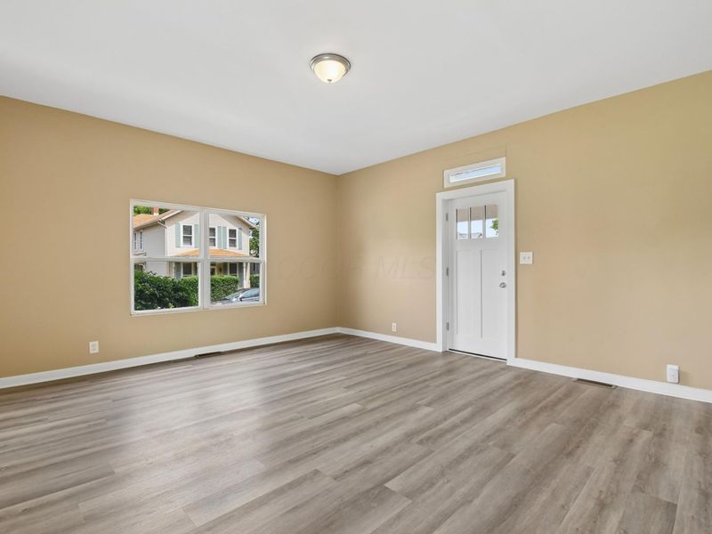 185 W Locust Street , Newark, OH 43055 Photo 6