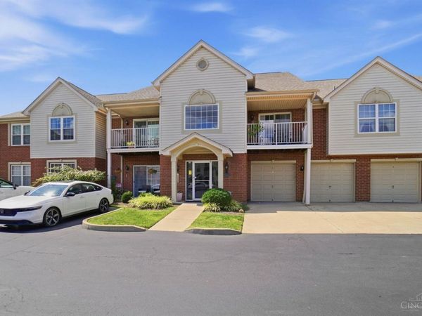 3960 Olde Savannah Drive, Unit 8, Cincinnati, OH 45247