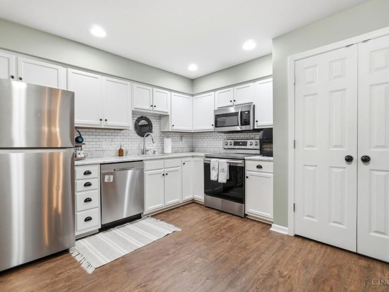 3960 Olde Savannah Drive, Unit 8, Cincinnati, OH 45247 Photo 14