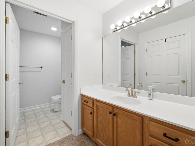 3960 Olde Savannah Drive, Unit 8, Cincinnati, OH 45247 Photo 20