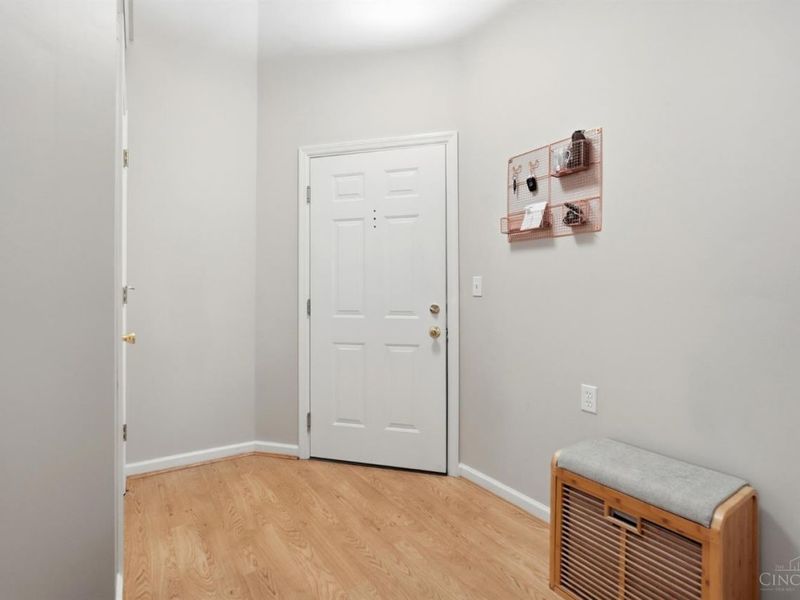 3960 Olde Savannah Drive, Unit 8, Cincinnati, OH 45247 Photo 8