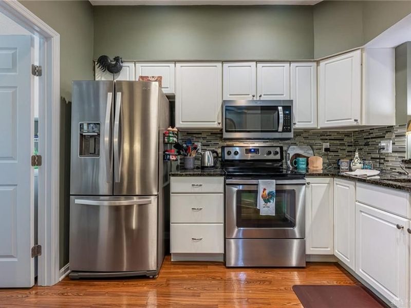 8602 Timber Park Drive, Dayton, OH 45458 Photo 11