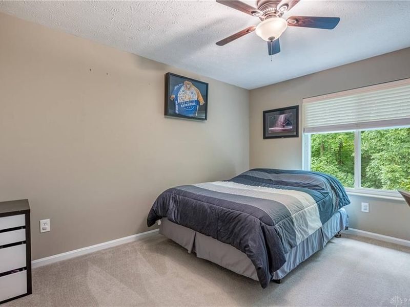 8602 Timber Park Drive, Dayton, OH 45458 Photo 18