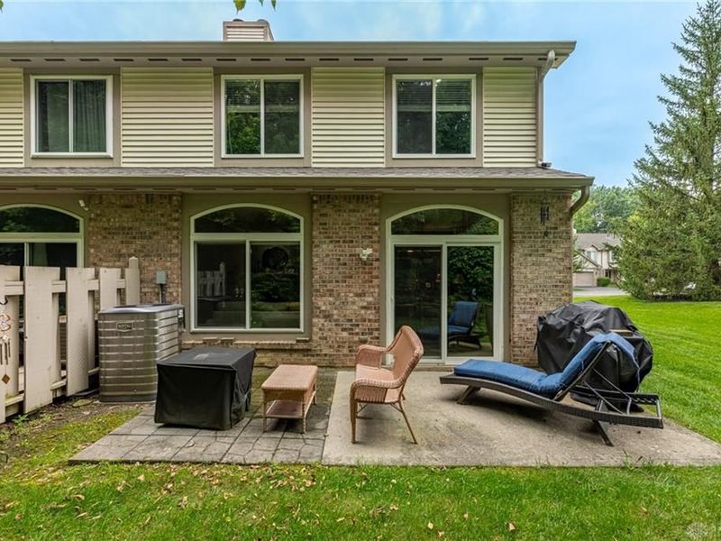 8602 Timber Park Drive, Dayton, OH 45458 Photo 32