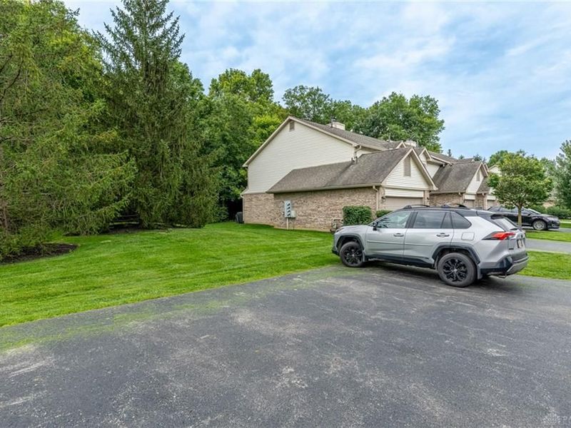 8602 Timber Park Drive, Dayton, OH 45458 Photo 35