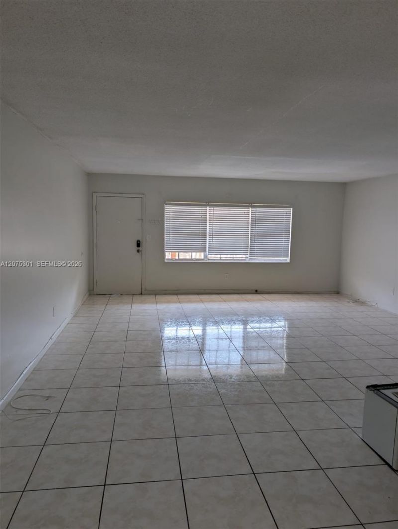 11855 NE 19th Dr , Unit 46, North Miami, FL 33181 Photo