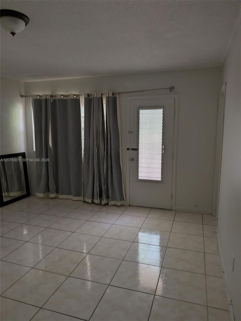 11855 NE 19th Dr , Unit 46, North Miami, FL 33181 Photo